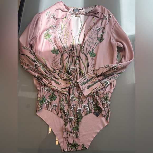 Zara Blush Pink Silky Satiny Long Sleeve Bodysuit Floral Graphic Design Small - Picture 2 of 9